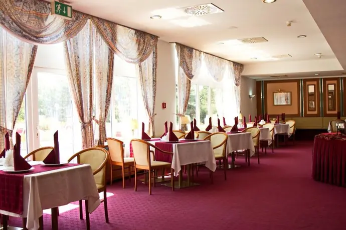 Shodlik Palace Hotel