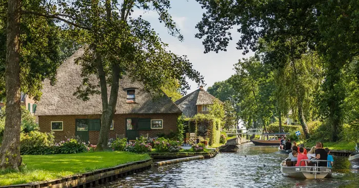 Excursión a Giethoorn en Privado con Recogida en Español
