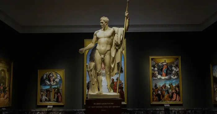 Visita Guiada a la Galería de Arte de Brera y al Barrio en Grupo Reducido o Privado