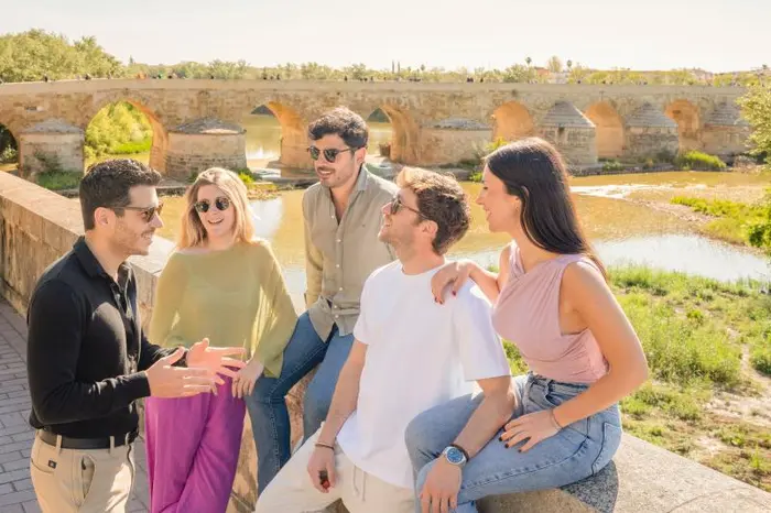 Tour de Día Completo desde Sevilla: Córdoba, Pueblos Blancos y Ronda