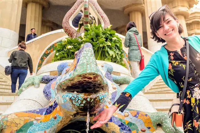 Explore Gaudí y el Barrio Gótico en Privado