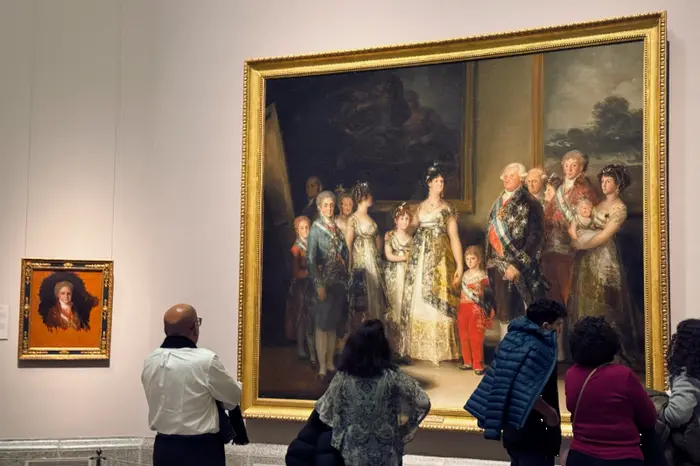 Madrid: Tour en Grupo Semi-privado por el Museo del Prado con Tapas y Vino