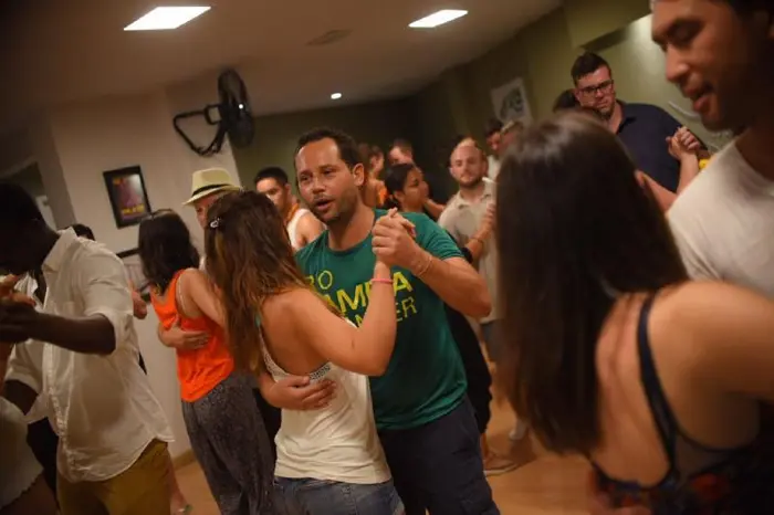 Aproveite de uma Noite de Samba
