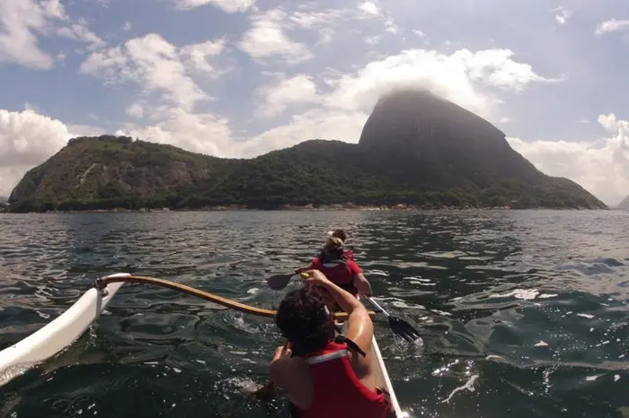 Tour de Aventura en Canoa Hawaiana