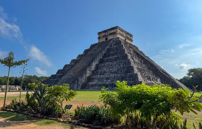 Tour a Chichén Itzá, Ek Balam y Nado en Cenote con Recogida y Almuerzo Buffet