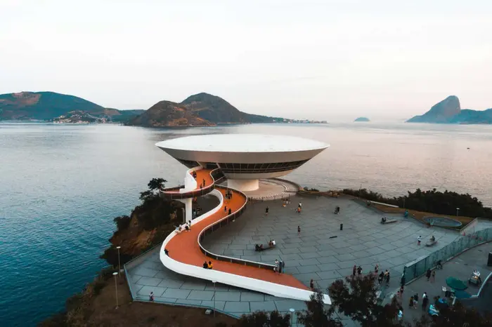 Excursión a Niterói + Visita al Museo de Arte Contemporáneo