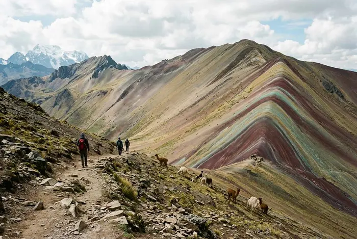 Trekking por la Montaña Arcoíris
