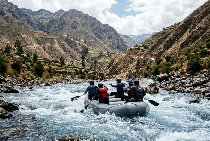 Rafting en el río Urubamba y tirolina sobre el Valle del Sur