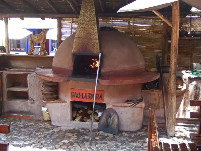 Comida o cena en el restaurante Pachapapa