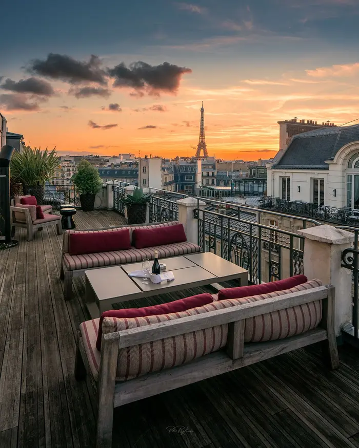 Hotel Marignan Champs - Elysées, París