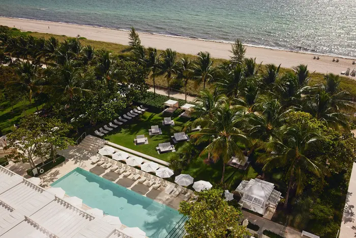 Four Seasons Hotel at The Surf Club, Miami