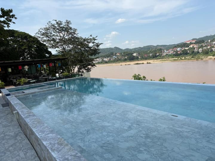 Chiangkhong Teak Garden Riverfront Hotel