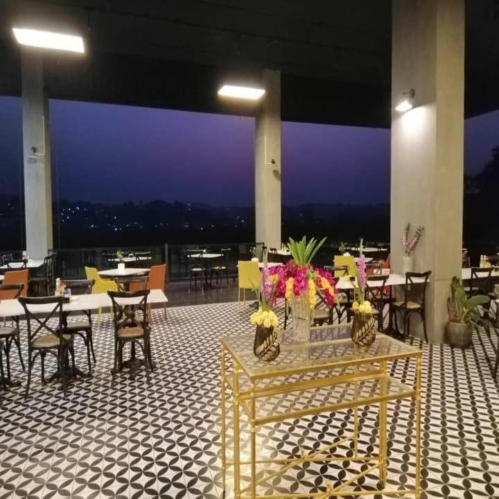 Chiangkhong Teak Garden Riverfront Hotel