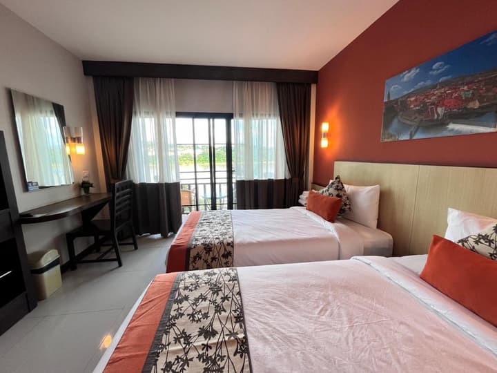 Chiangkhong Teak Garden Riverfront Hotel