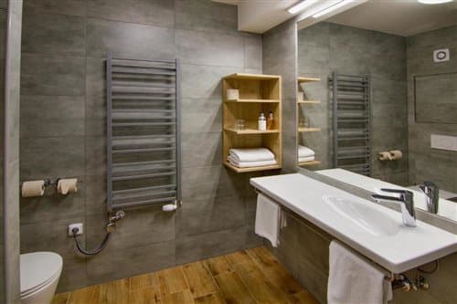 HOTEL SRNI