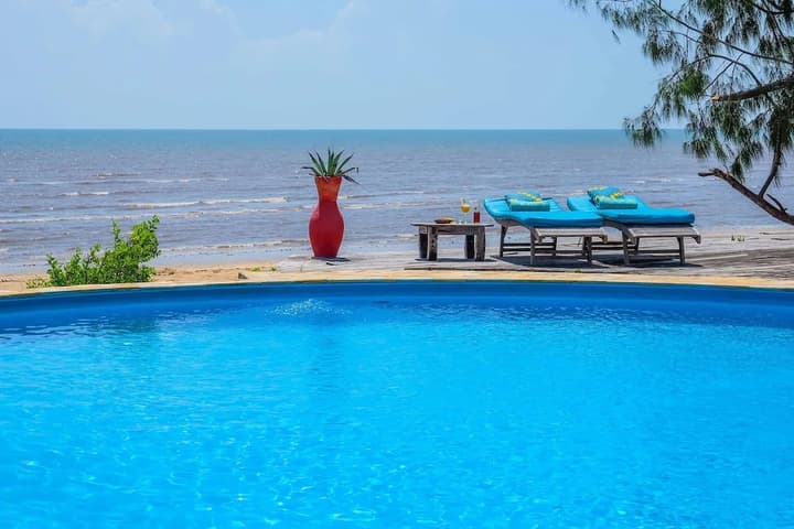 Saadani Safari Lodge - bush, river, beach