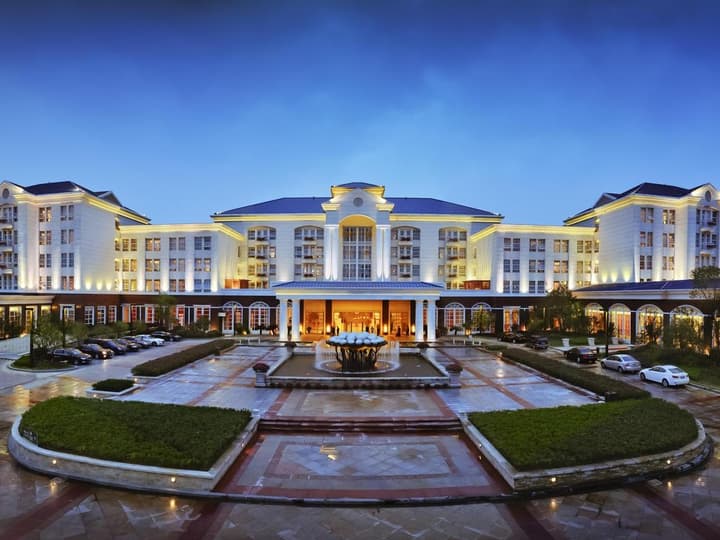 Jinling Guanyuan International