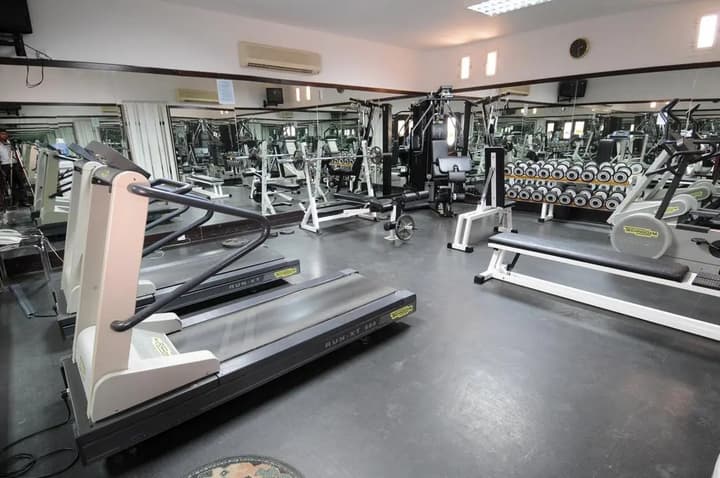 Falaj Daris Hotel