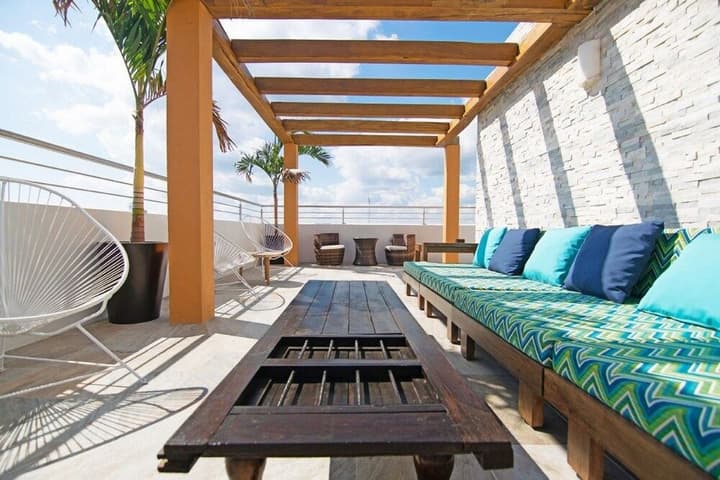 Azura Boutique Hotel