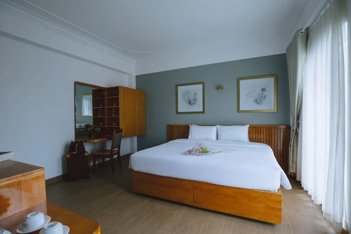 Happy Life Green Hotel