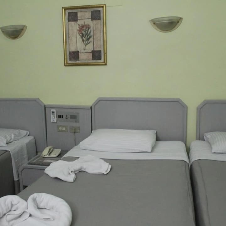 emilio hotel