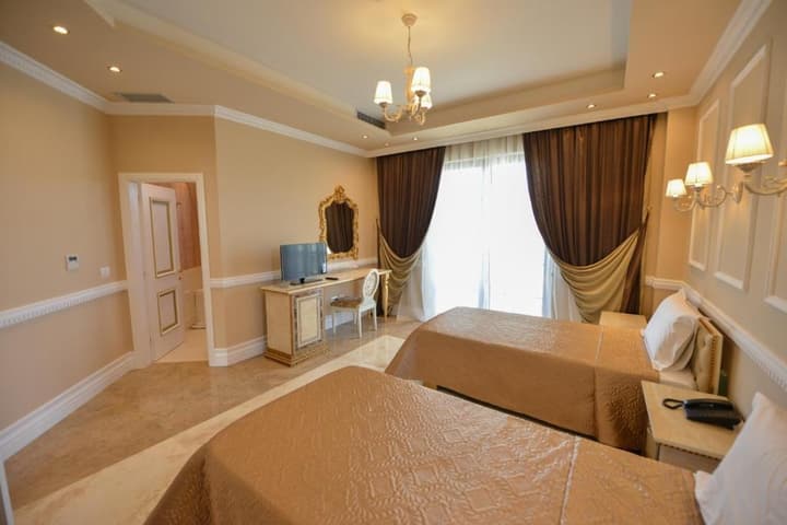 Hotel Luani Arte