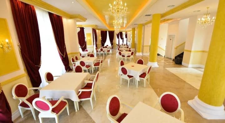 Hotel Luani Arte