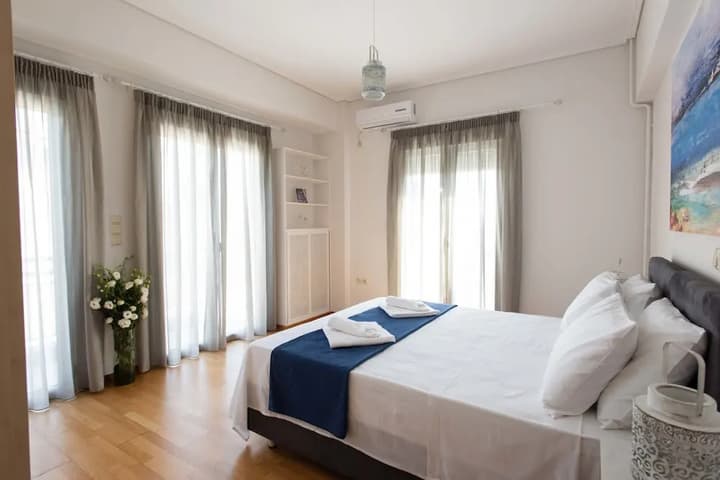 Blue Ark Elegant Athens 1&2