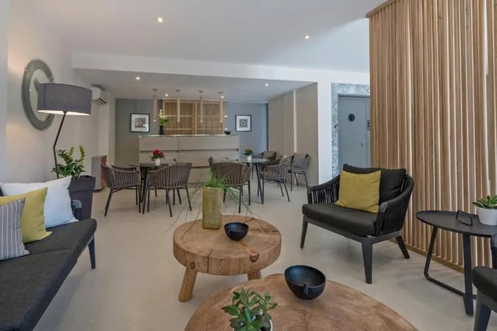 Lefkoniko Icarus Suites