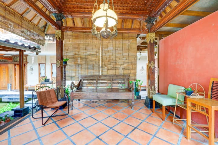 OYO 90000 Adya Nalendra Boutique Hotel