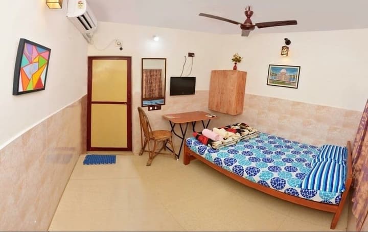 Rajalakshmi Guest House