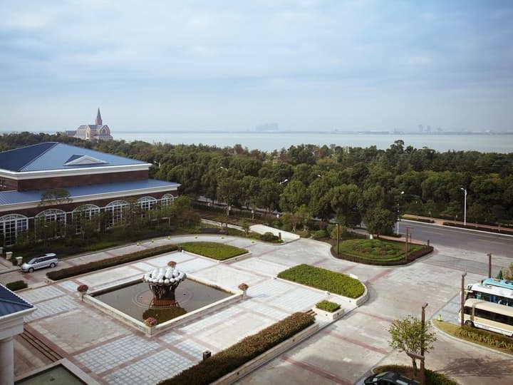 Jinling Guanyuan International