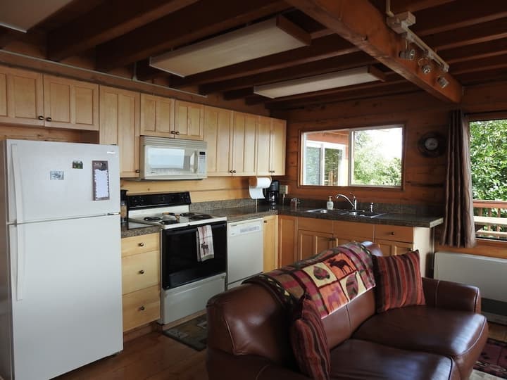 Alaska Adventure Cabins