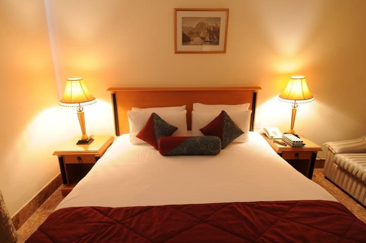 Falaj Daris Hotel