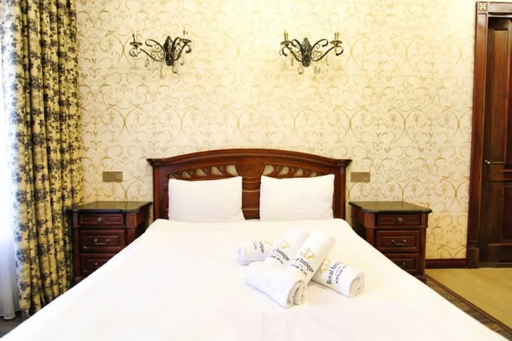 Royal Historical Boutique Hotel