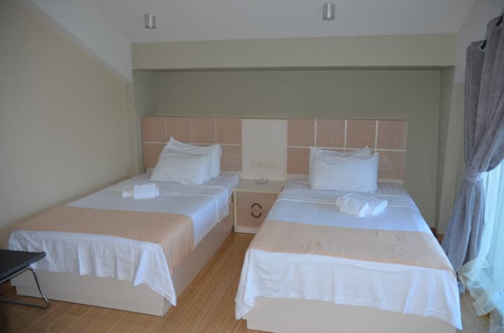 Hotel Legacy