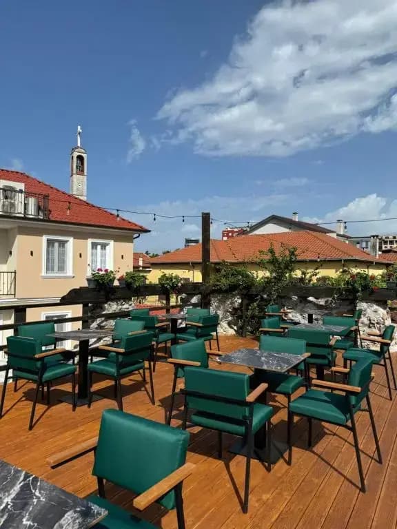Ikona Hotel