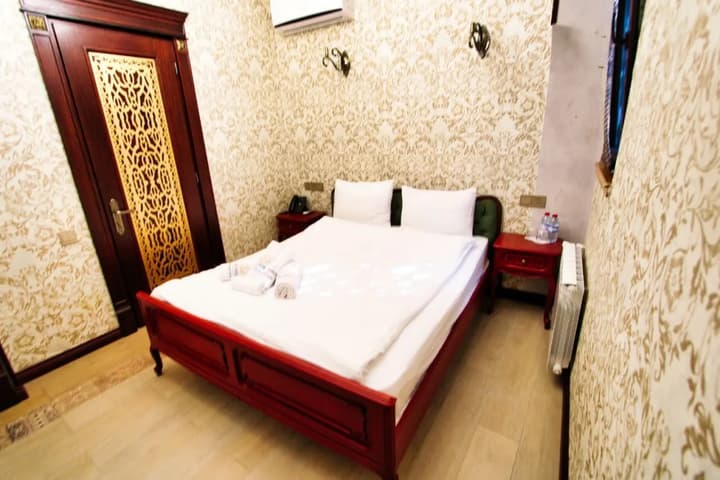 Royal Historical Boutique Hotel