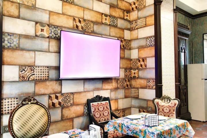 Royal Historical Boutique Hotel