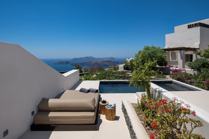 Azanti Suites