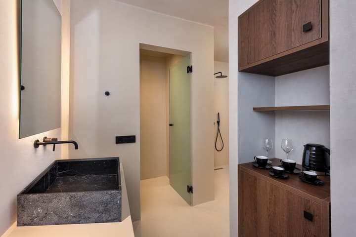 Azanti Suites