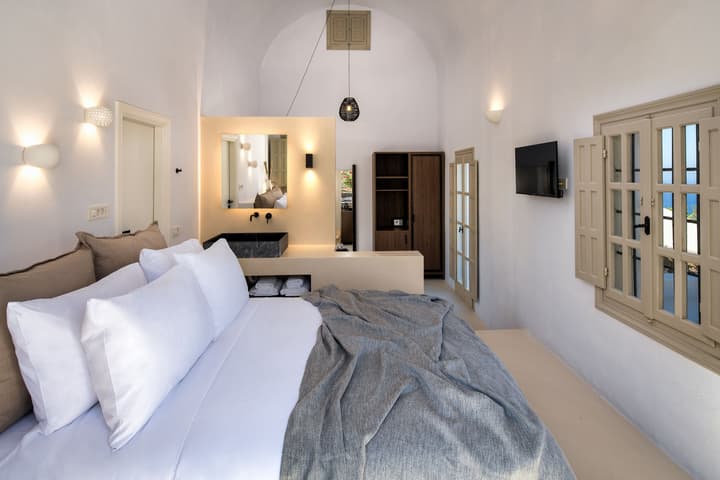 Azanti Suites