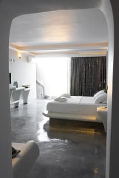 Demilmar Luxury Suites