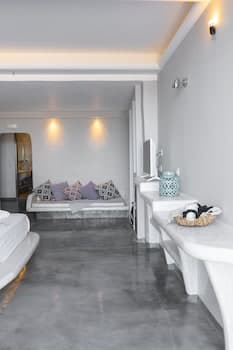 Demilmar Luxury Suites