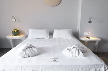 Demilmar Luxury Suites