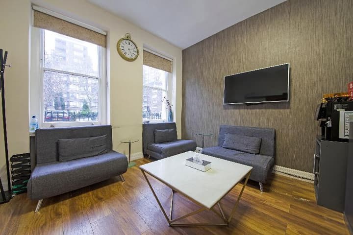 OYO London 24 Sussex