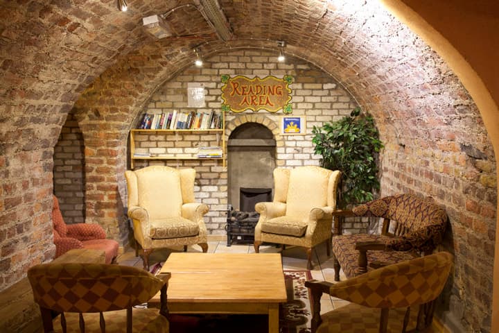 Isaacs Hostel