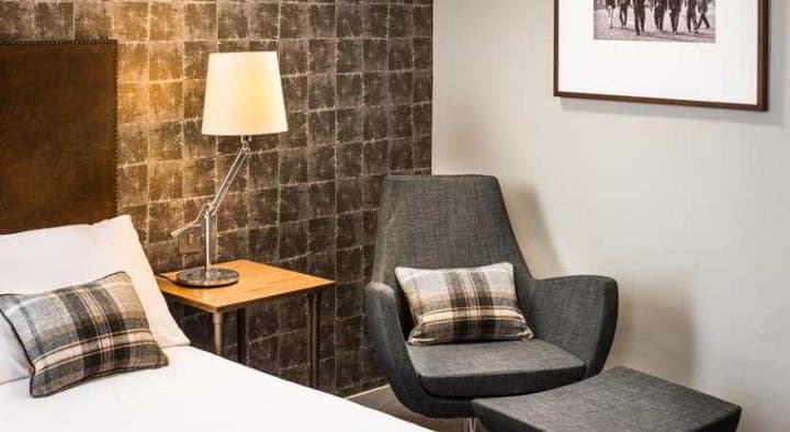 GoGlasgow Urban Hotel