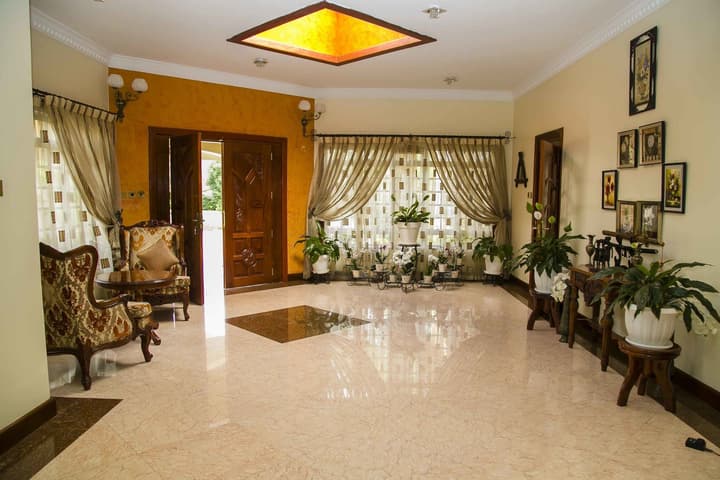 La Belle Villa