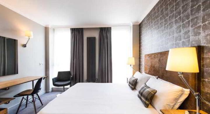 GoGlasgow Urban Hotel
